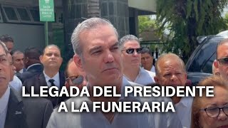 LLEGADA DEL PRESIDENTE A LA FUNERARIA PARA BRINDARLE SUS CONDOLENCIAS AL CANDIDATO ABEL MARTÍNEZ