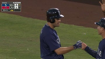 SEA@LAA: Smith rips a two-run single to center field