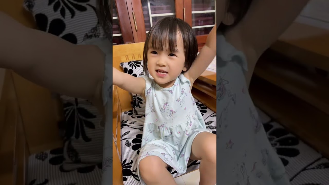 Na Ha My introduces about her family