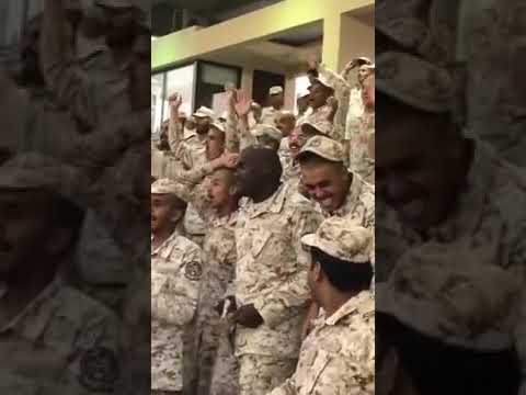 يبي يقهر النقيب عشان اخذ اجازه