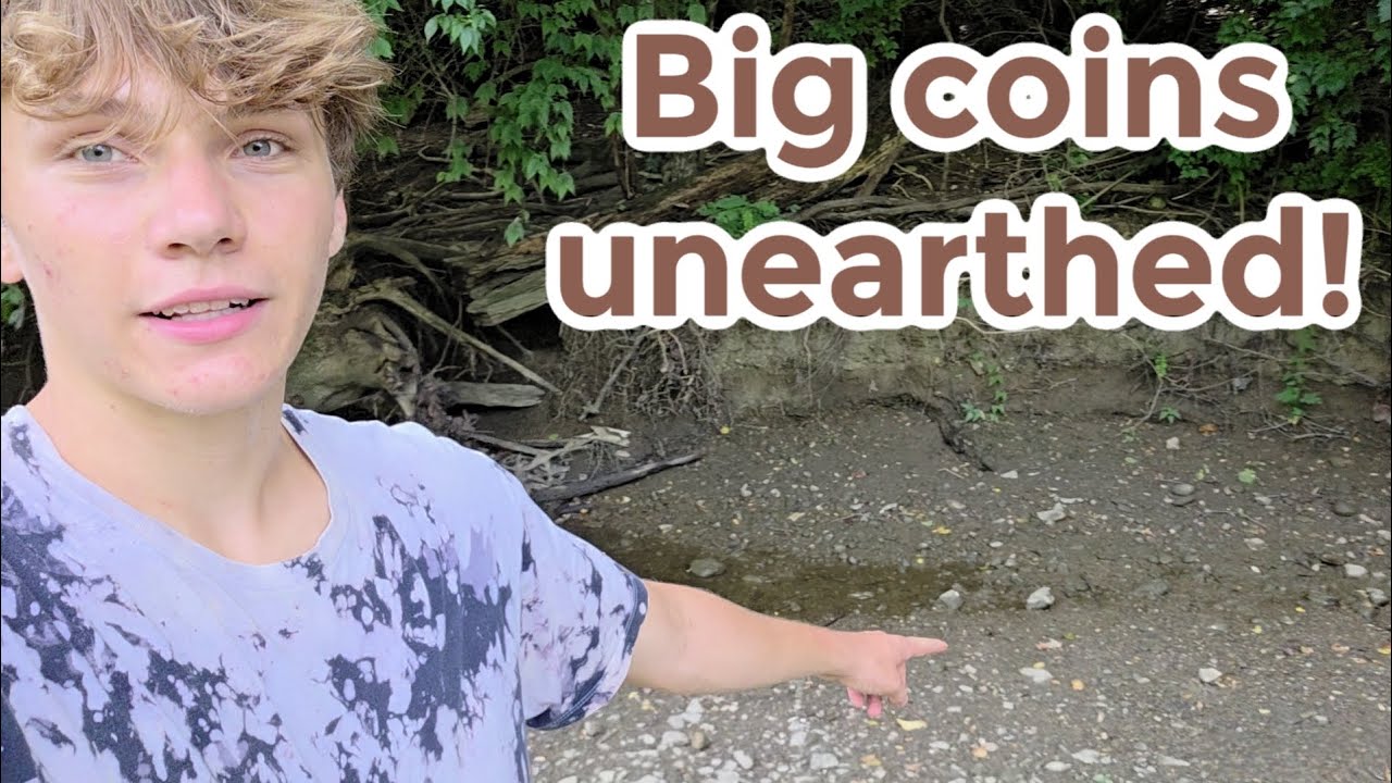 This River was FULL of lost coins and other treasure! Metaldetecting Ohio