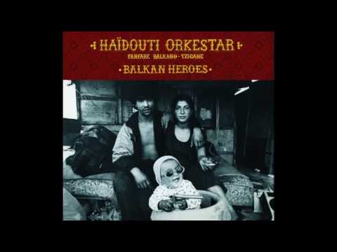 Putar La Danse du Serpent - Haïdouti Orkestar
