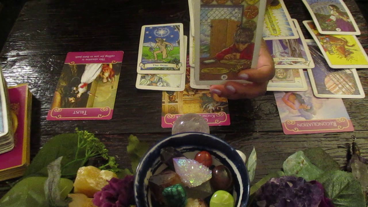 AQUARIUS March 18-31 • Who Will You Choose (SINGLES&COUPLES)