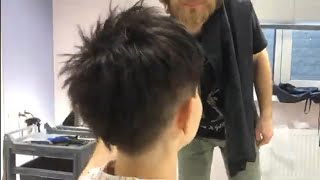 Короткая женская стрижка на жесткий торчащий волос  Стрижка Pixie 2019  Pixie Cut