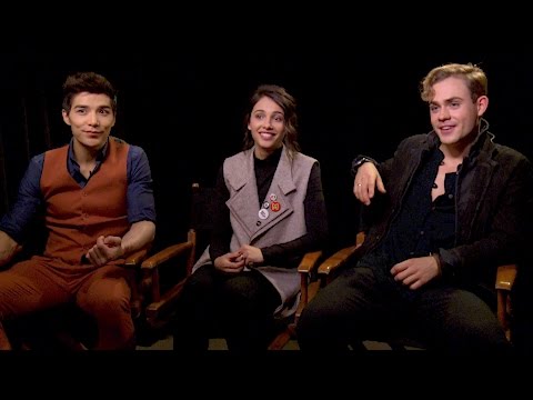 Dacre Montgomery, Naomi Scott & Ludi Lin talk Power Rangers 