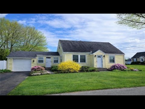 24 Wilson Avenue, Johnston, RI home video tour