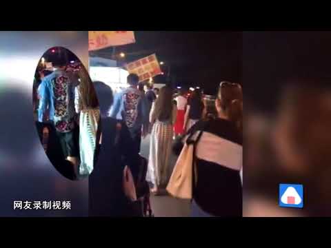 又捕获野生周杰伦！这次跟爱妻昆凌在垦丁大街