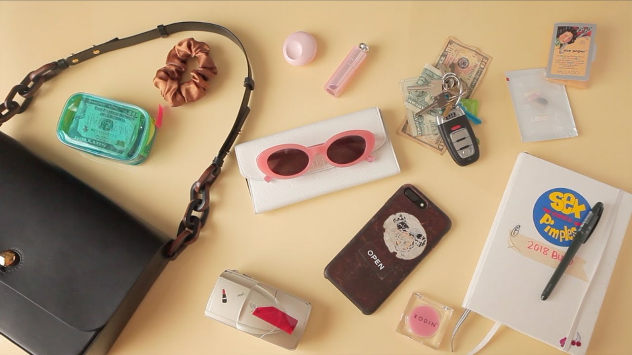 WHAT'S [ALWAYS] IN MY BAG