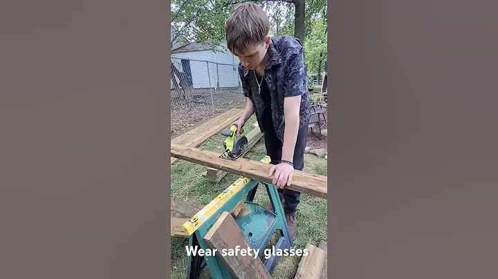 how to use a ryobi circular saw the basics...#saw #reclaimedwoodprojects #workinprogress