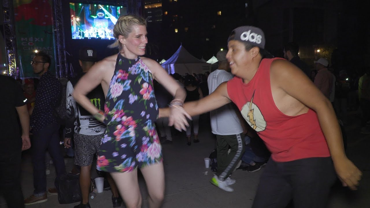 🔥 ESTRENO ((AMIGOS SONIDEROS)) SONIDO LA CHANGA Y LA TOCO EN EL MONUMENTO A LA REVOLUCION sonido bleach