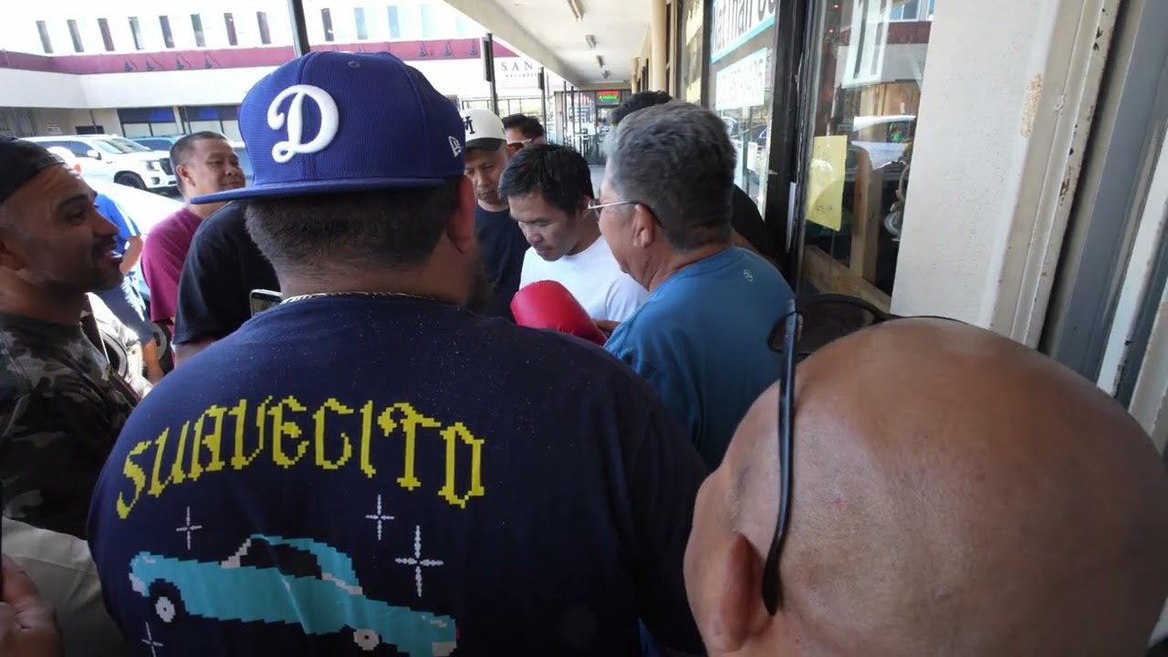 Manny pacquiao despues de su entrenamiento .