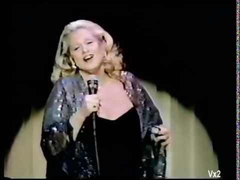 YouTube पर Barbara Cook sings Lullaby in Ragtime from August 1986 देखें