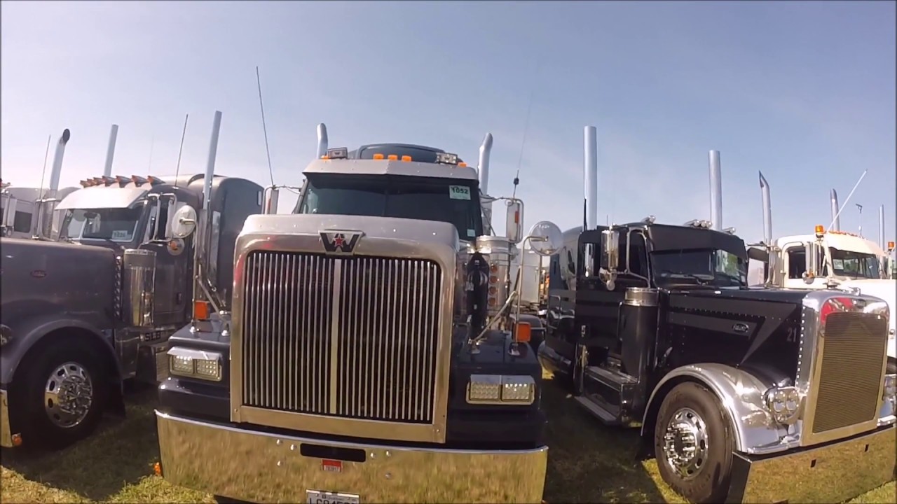 Challenge 255. Les trucks au Québec .BaieduFebvre ,2016(photos et