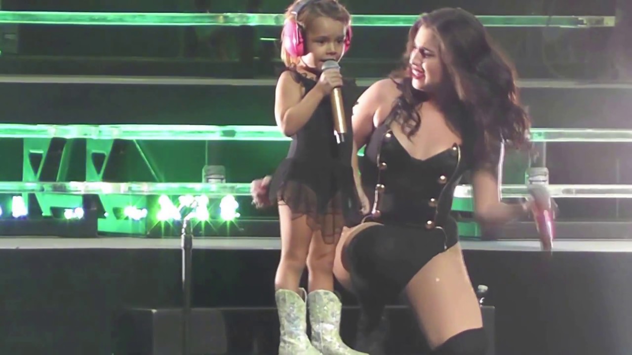Fifth Harmony - Miss Movin On Live - HD - 7/27 Tour - Singing with a Fan - 9/8/16