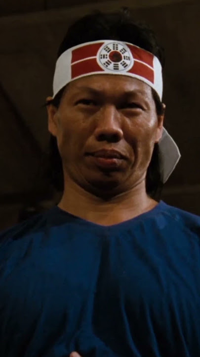 Van Damme vs. Bricks - Bloodsport (1988)