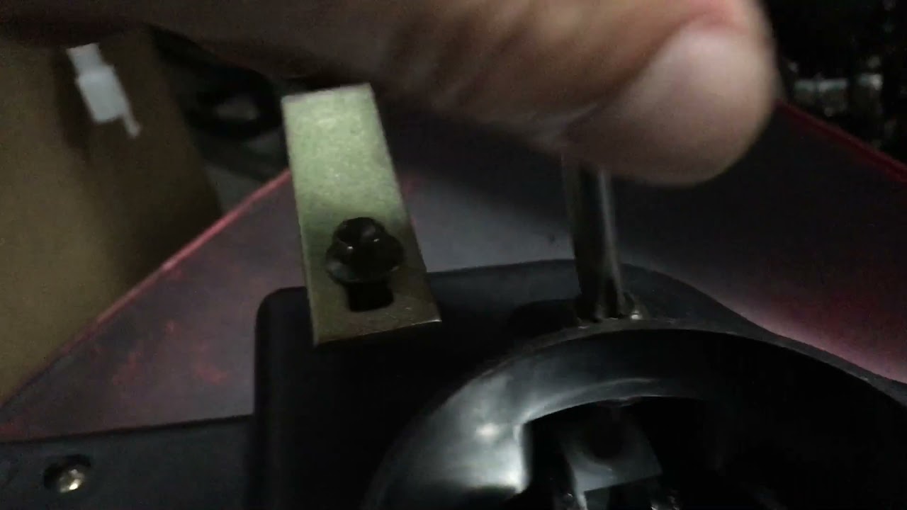 純正ヘッドライトLEDバルブの光軸調整方法 APトライクス APtrikes