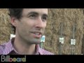Capture de la vidéo Bonnaroo Video: Andrew Bird Interview
