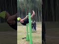 公園の鉄棒を日本一使いこなす男