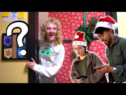 Christmas Carols in a College Dorm (ON FINALS WEEK!)