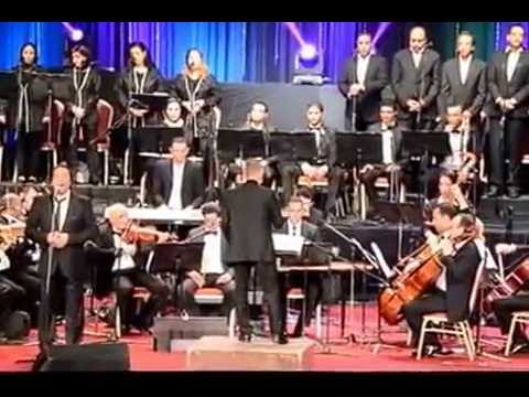 عم بطاطا تسجيل حى للمطرب على الحجار فى حفل جامعة القاهرة 2015 وعزف رائع لعبد الله حلمى على الكولة