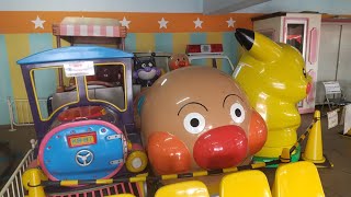 故障中の乗り物たちミラクルアンパンマン号ほか