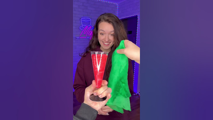 Colour Change Water 💙💛 MAGIC REVEALED 🤫 #shorts #magic #magictutorial #magicrevealed #секретфокуса
