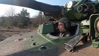 Immersion au camp militaire de Canjuers - Découvrez la conduite de chars et de blindés
