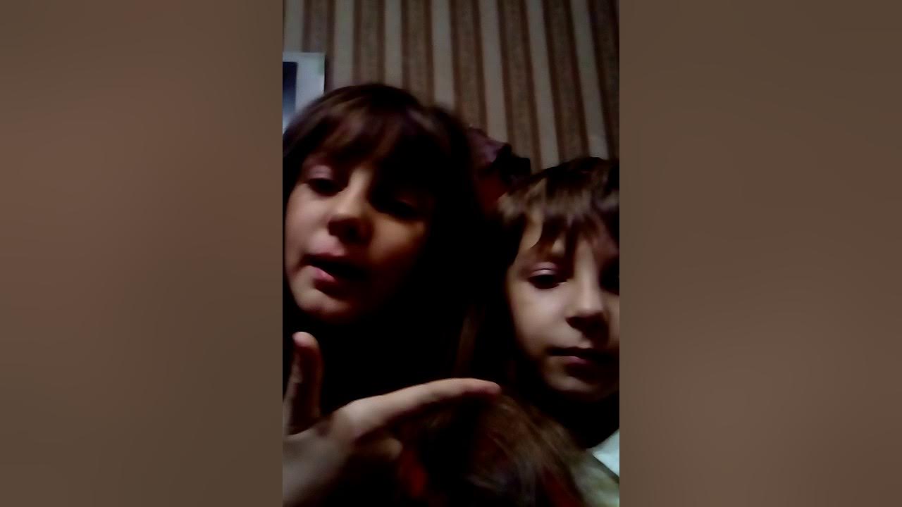 брат палец сестра. брат палец сестра. младший брат. парные тату для подруг на пальцах. прощение у брата.