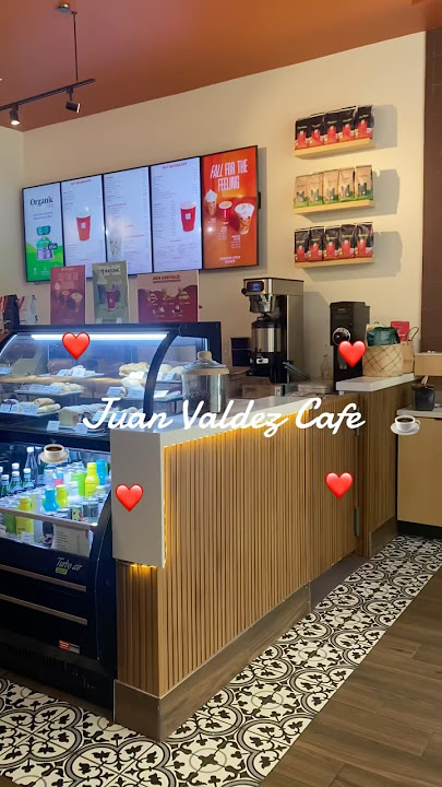 Got to check out Juan Valdez Café while I was at Florida Mall :) #juanvaldez #icedlatte