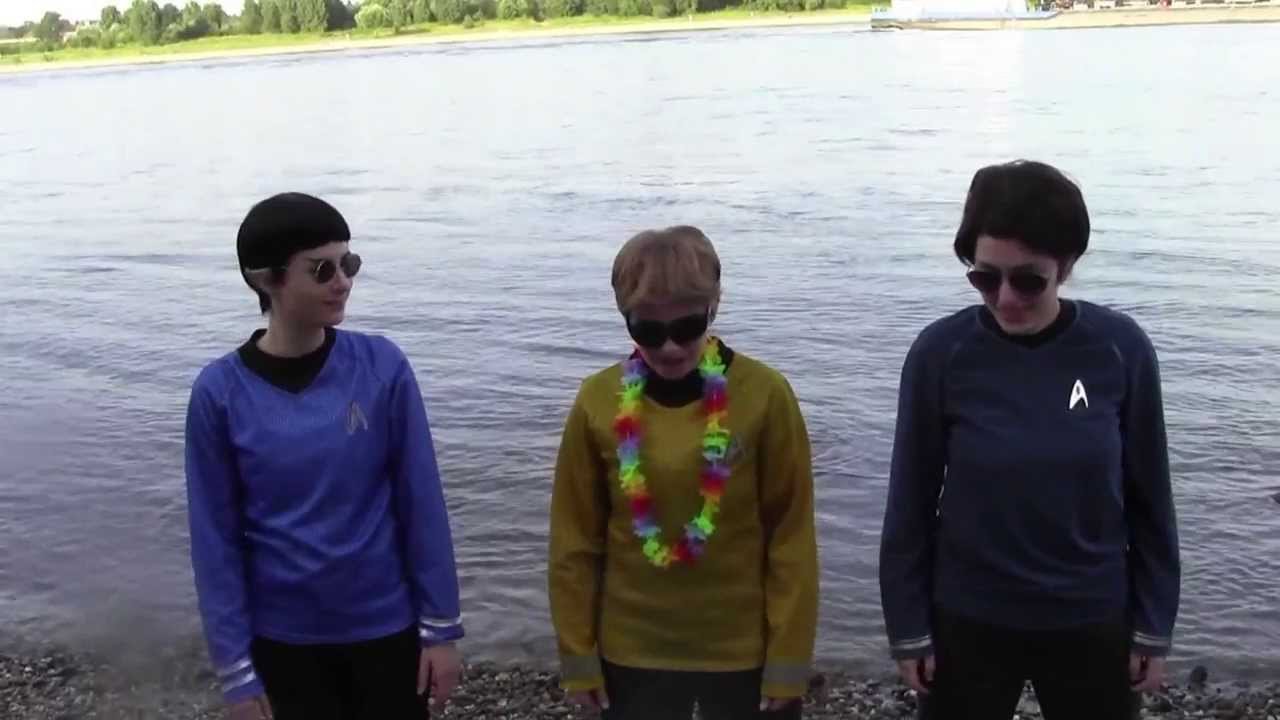 STAR TREK Cosplay-dancevideo (Blurred Lines)