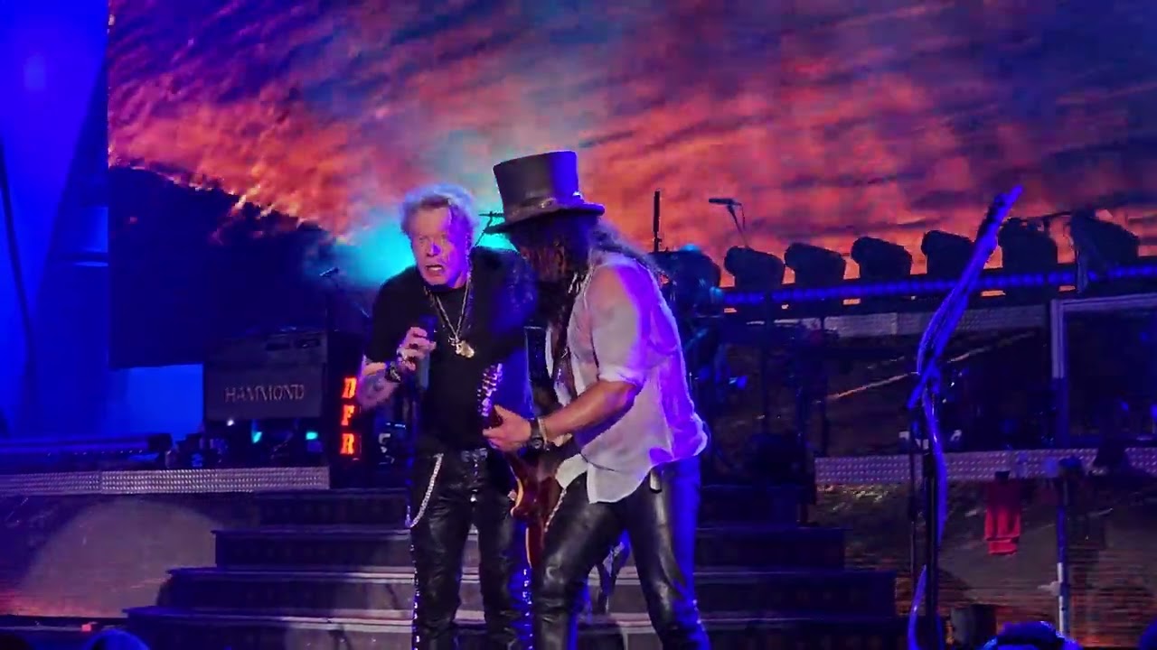 GUNS N' ROSES 2023 LAハリウッドボウル公演 スウェット 新品 maxresdefault.jpg