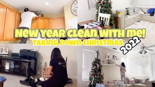 NEW YEARS CLEAN WITH ME 2022  | TAKING DOWN CHRISTMAS DECOR | MESSY HOUSE SPEED CLEANING MOTIVATION