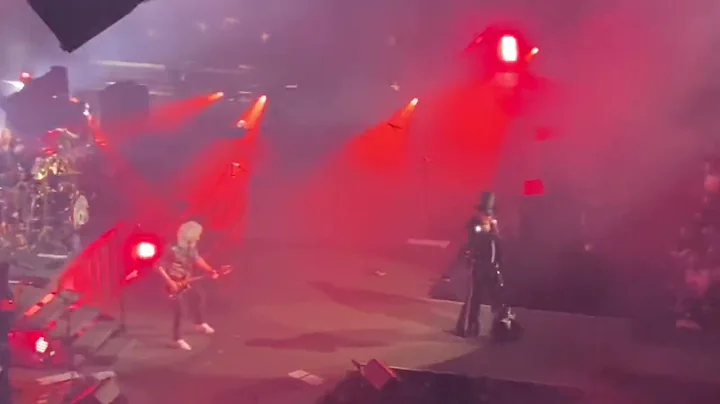 Queen + Adam Lambert - Opening Medley- Manchester 31/05/22