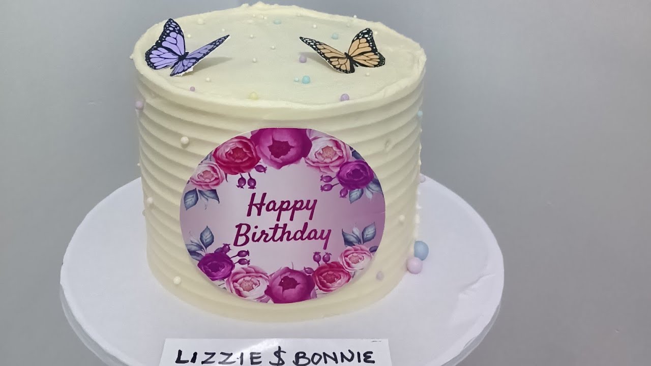 MBINU ZA KUREMBA HII KEKI NA KUBANDIKA STIKA / how to decorate this birthday cake step by step