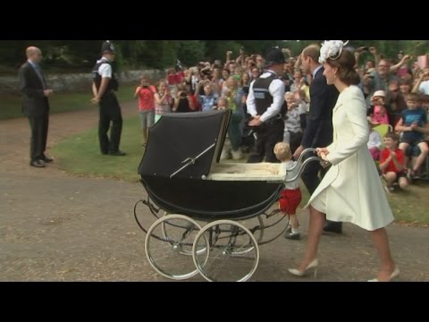 Video: Prințesa Charlotte a botezat