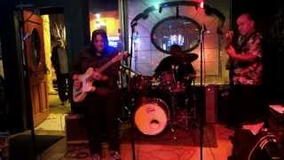 Laura Chavez - Incredible guitarist!