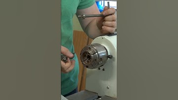 Lathe trick: you can use spur drive in a chuck #woodworking #shorts