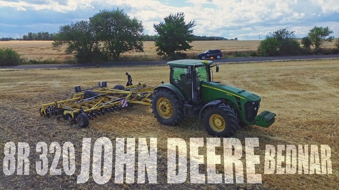 JOHN DEERE 8320R + BEDNAR Cultivating Action