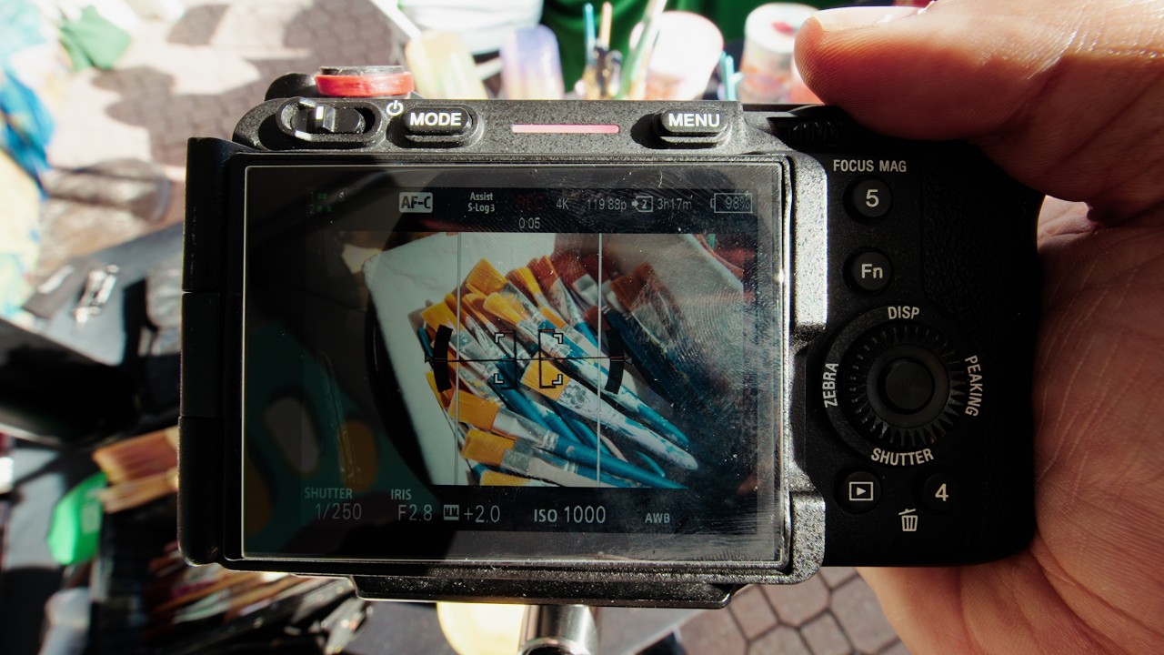 Final Strokes: Beth Bru Wraps Up at Las Olas Art Fair, Jan 5th”