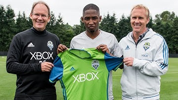 Interview: Chris Henderson on the process to sign Dutch defender Kelvin Leerdam