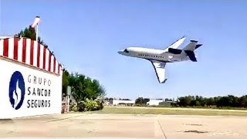 Pilot Loses Licence Over Crazy Stunt | Most-Crazy Aviation Video| Atlas Aviation