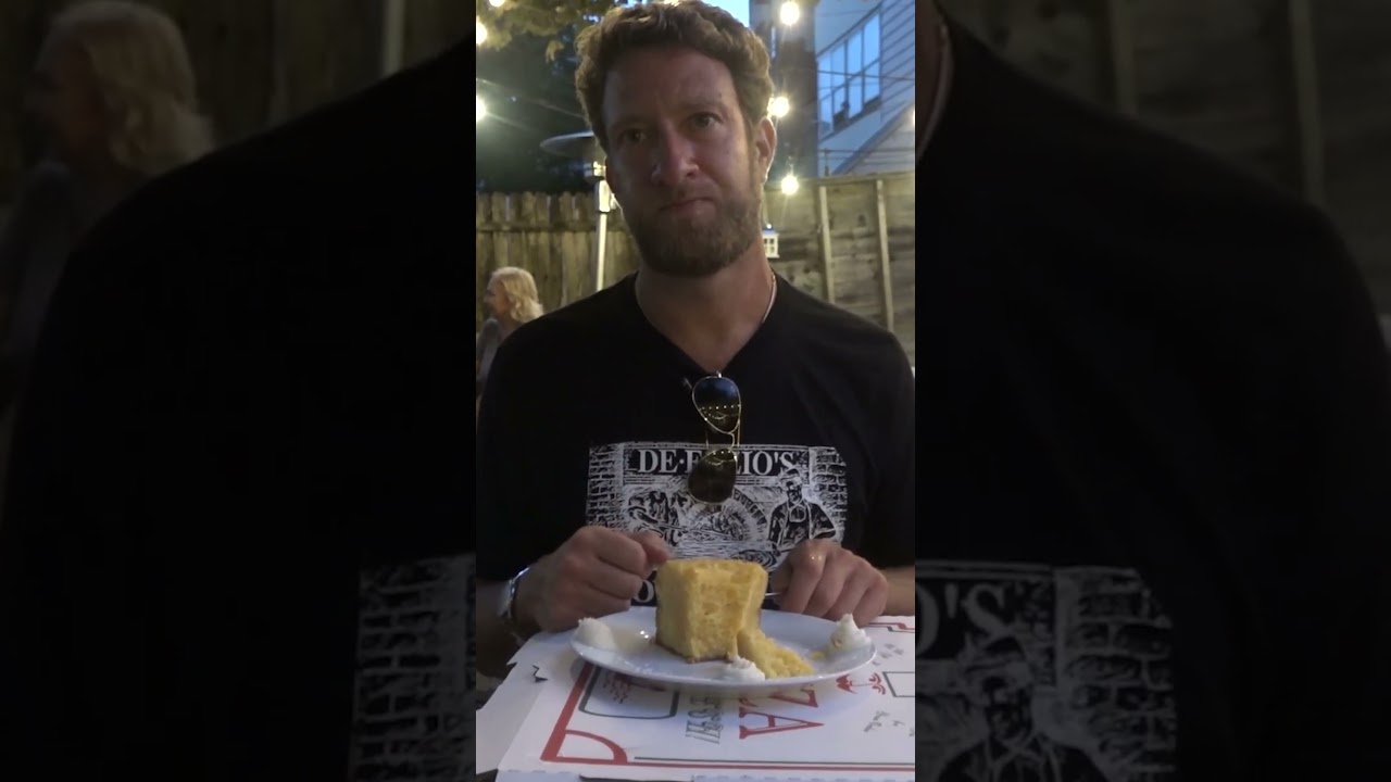 Dave Portnoy Tries The World's Greatest Cake