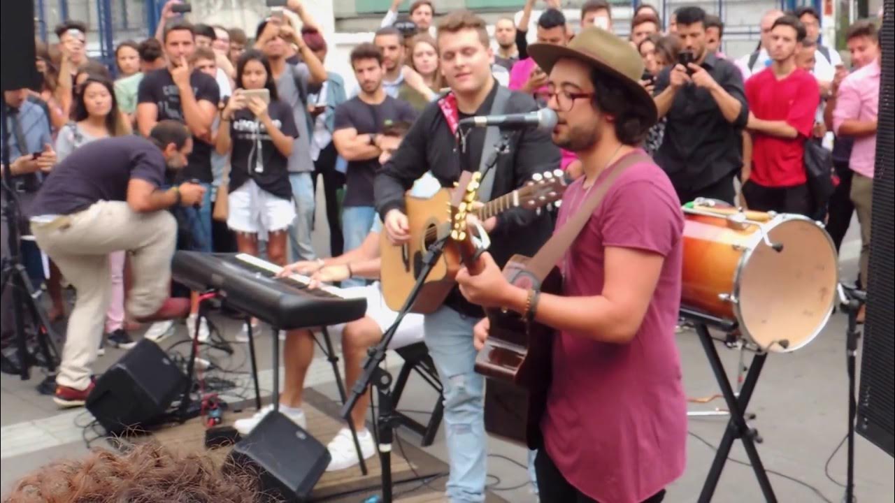 Hear me Now - Alok & Bruno Martini Feat Zeeba (ao vivo na Av. Paulista) Hear me Now - Alok & Bruno Martini Feat Zeeba (ao vivo na Av. Paulista)