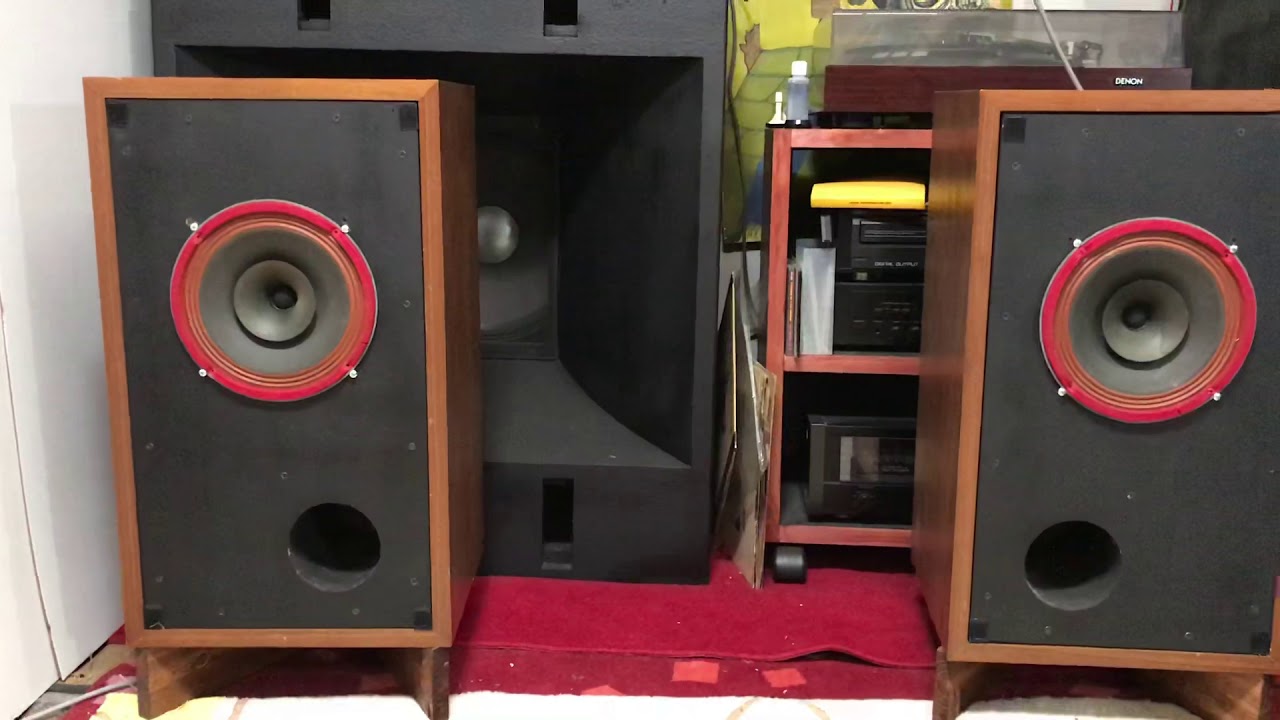 Richard Allan New Golden 8TWIN - YouTube