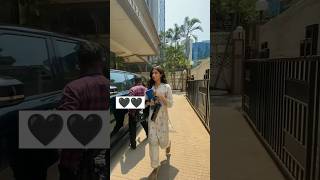 Khushi Kapoor Video