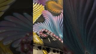 Color Shifting Chain Pull.