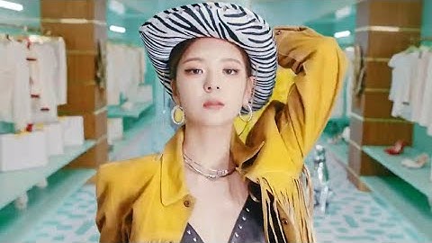 ITZY "LOCO" MV but it