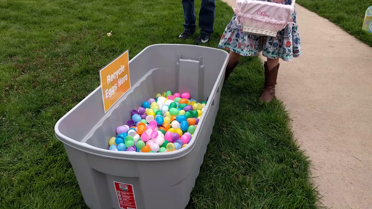 Recycling eggs at Stan Hywet's Easter Egg Hunt, April 2017 - YouTube