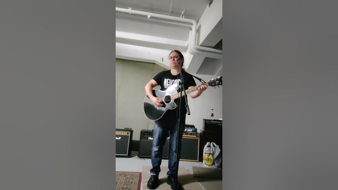 Mä käännyn hiljaa pois: ( J. Karjalainen - cover ) Mä käännyn hiljaa pois: ( J. Karjalainen - cover )