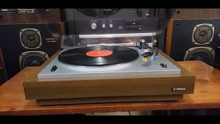 Yamaha YP-701 Turntable - Quick Demo